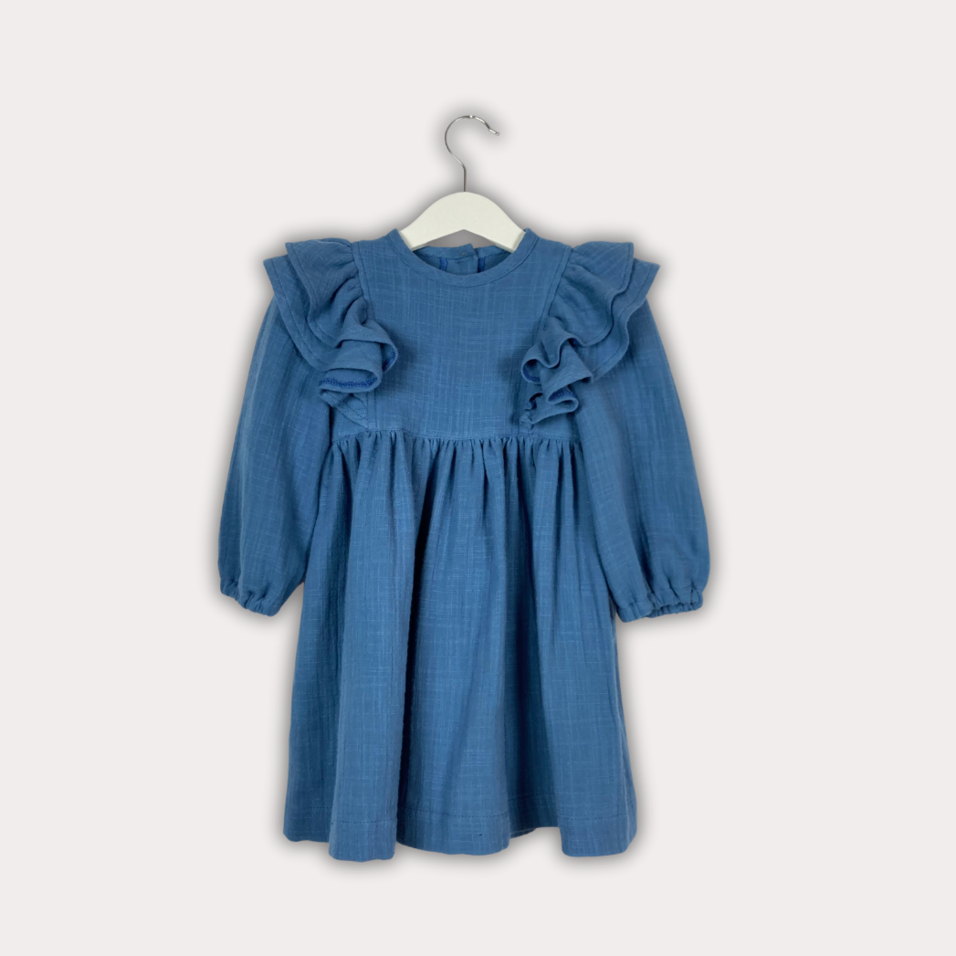 Vestido em musselina com folhos