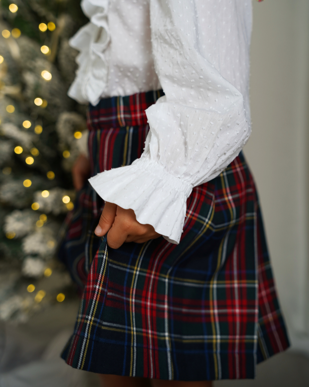Saia de tartan com folhos