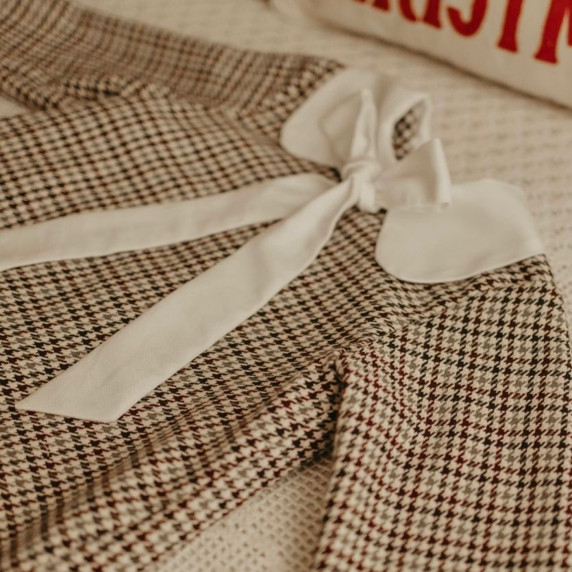Vestido de fazenda com gola branca