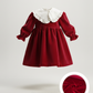 Vestido de veludo com gola amovível