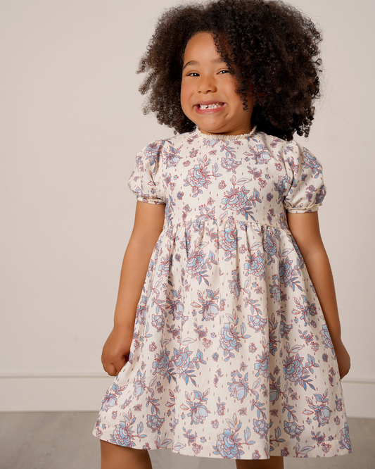 Vestido em linho florido