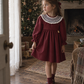 Vestido De Sarja Bordeaux Com Gola de Favos Trabalhada À Mão