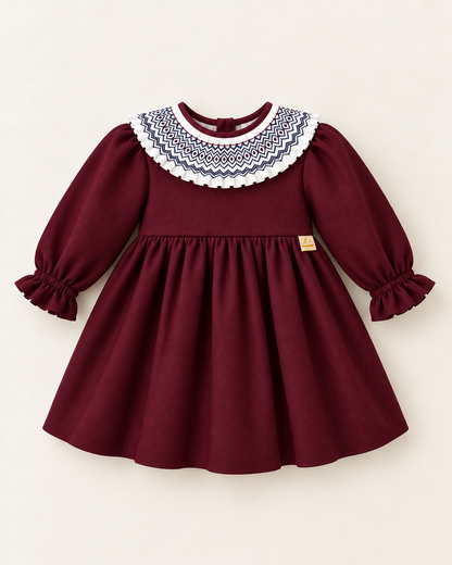 Vestido De Sarja Bordeaux Com Gola de Favos Trabalhada À Mão