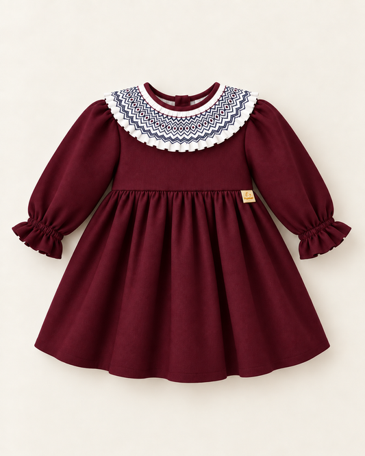 Vestido De Sarja Bordeaux Com Gola de Favos Trabalhada À Mão