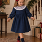 Vestido De Sarja Azul Marinho Com Gola de Favos Trabalhada À Mão
