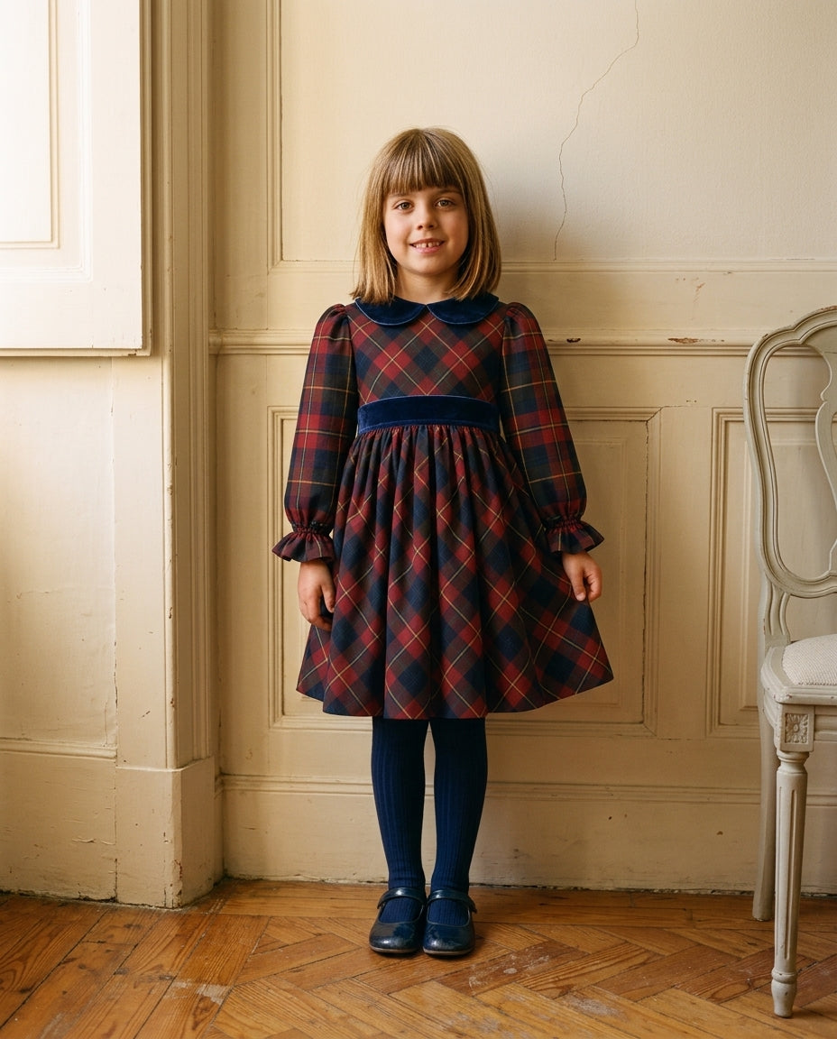 Vestido De Tartan Escocês Azul E Vermelho Sangue Com Veludo Azul Marinho