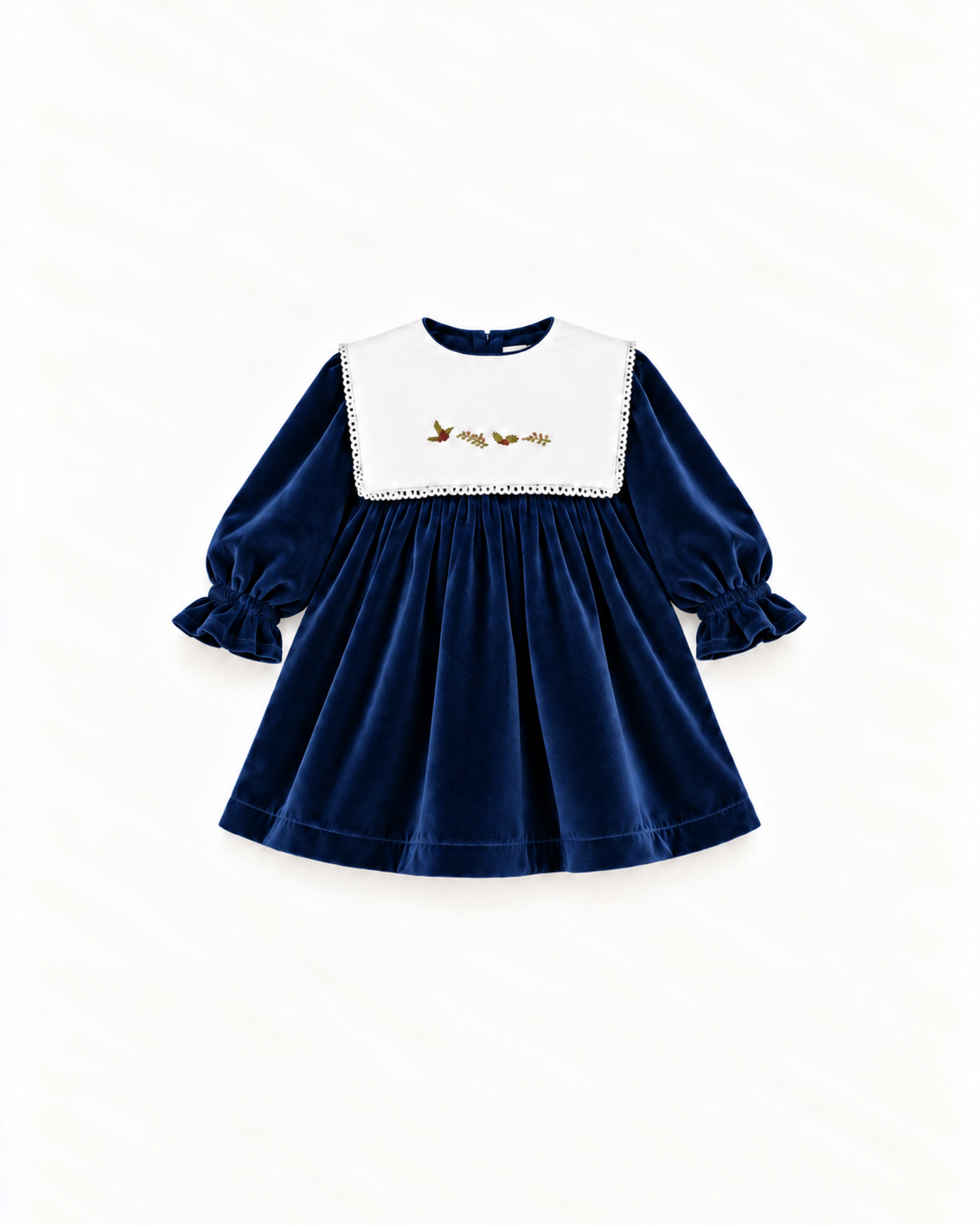 Vestido De Veludo Com Gola Bordada Amovível